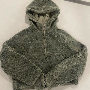 Lululemon green crop Sherpa sweatshirt 4